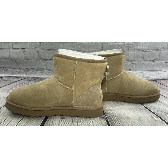 UGG Classic Mini 40:40:40 Anniversary Sand Suede Boots Size 10 Womens fits Men 8 - Picture 5 of 11